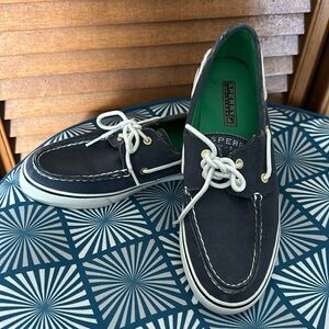 Like new Biscayne Sperry topsiders